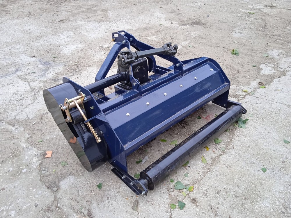 Мульчер (измельчитель) навесной СКАУТ SCQ-125 с катком