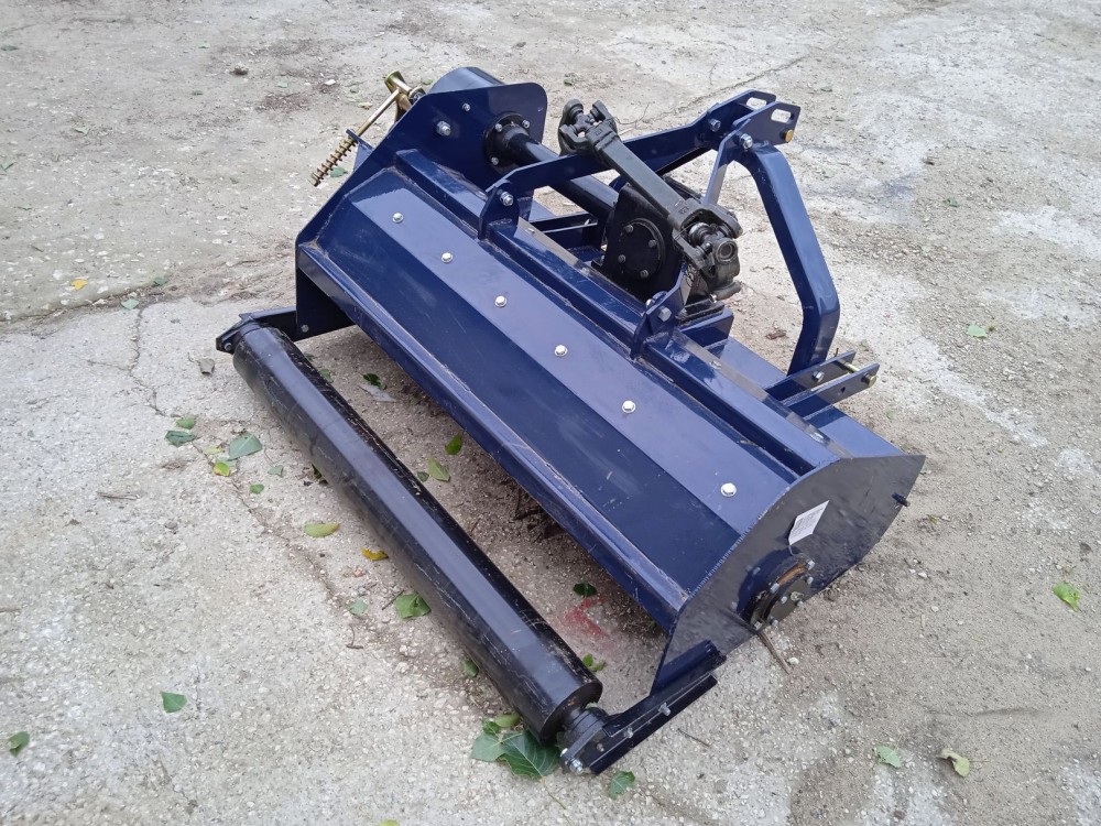 Мульчер (измельчитель) навесной СКАУТ SCQ-125 с катком