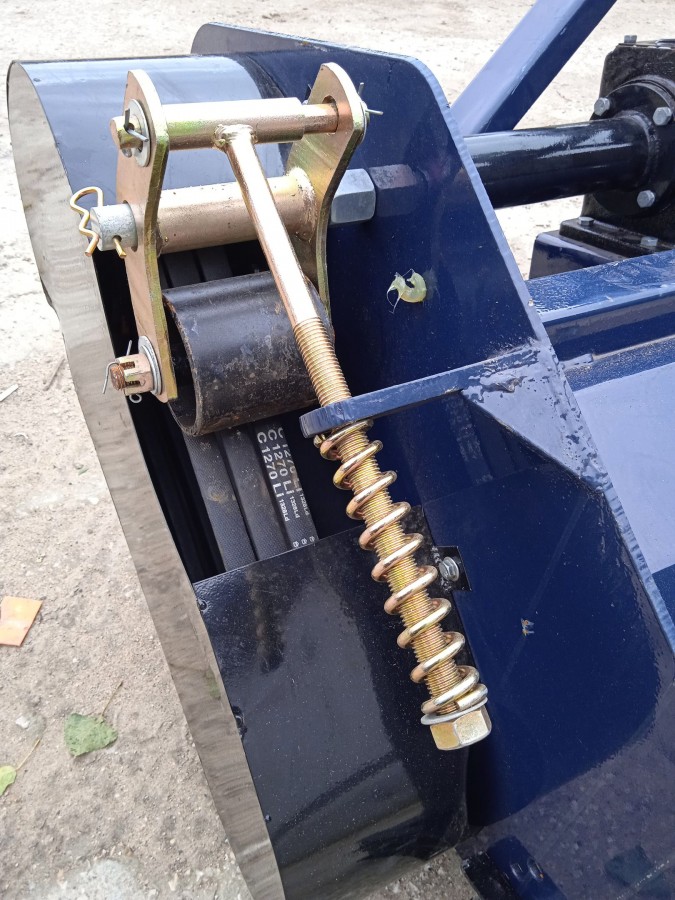 Мульчер (измельчитель) навесной СКАУТ SCQ-125 с катком