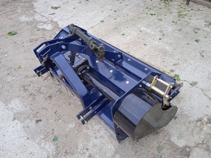 Мульчер (измельчитель) навесной СКАУТ SCQ-125 с катком