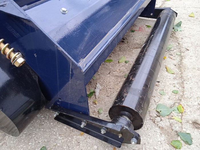 Мульчер (измельчитель) навесной СКАУТ SCQ-125 с катком