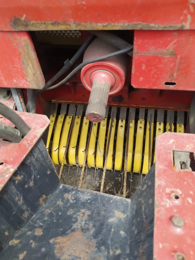 Пресс-подборщик New Holland 650 б/у