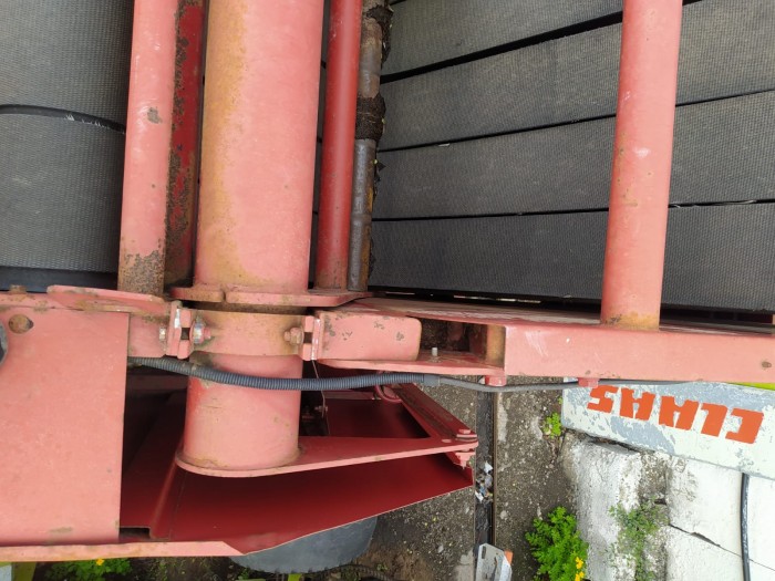 Пресс-подборщик New Holland 650 б/у