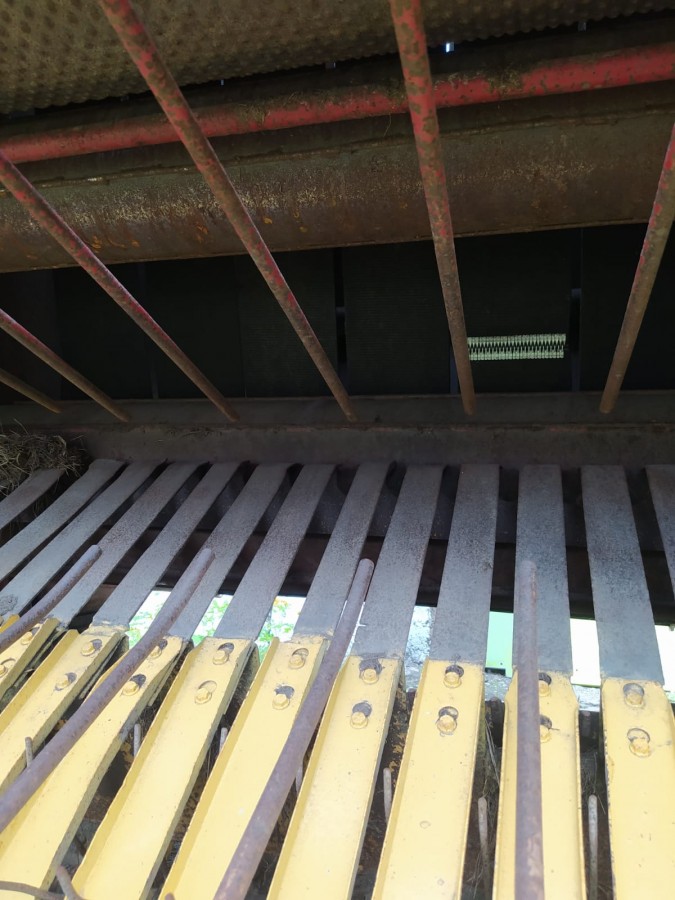 Пресс-подборщик New Holland 650 б/у