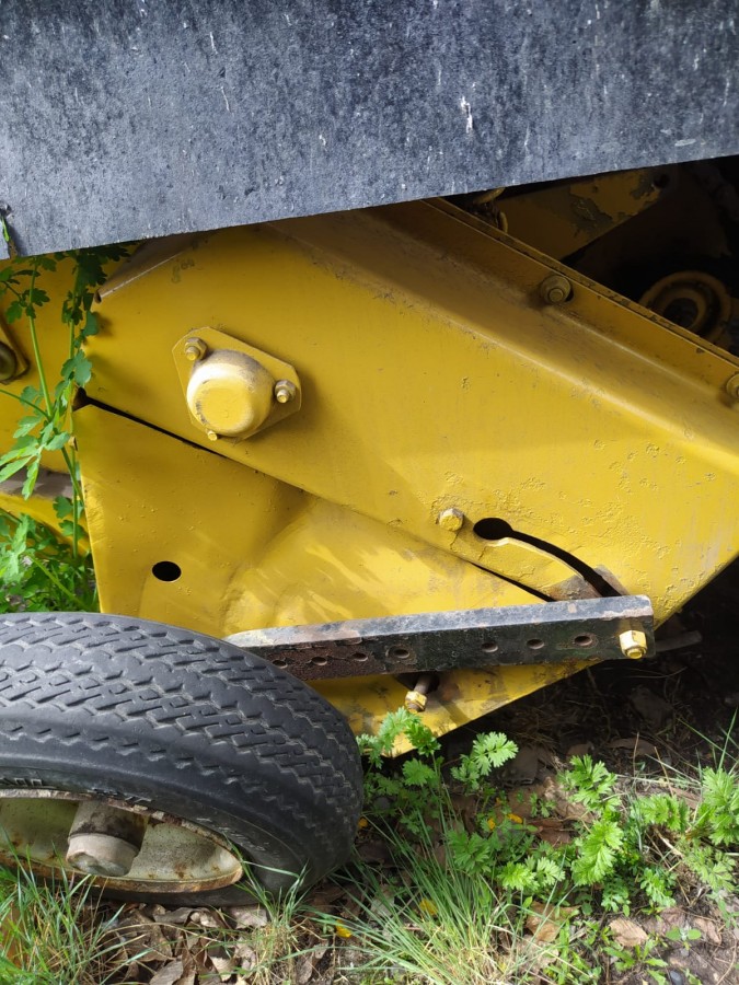 Пресс-подборщик New Holland 650 б/у