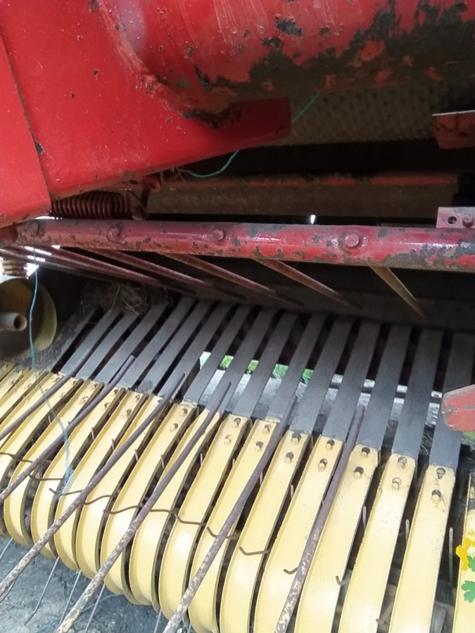 Пресс-подборщик New Holland 650 б/у