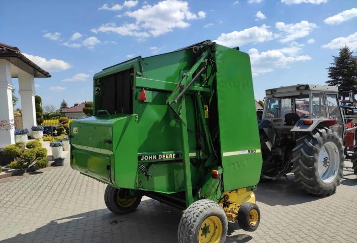 Пресс-подборщик John Deere 550 б/у