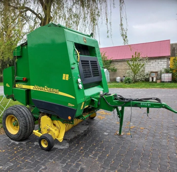 Пресс-подборщик John Deere 582 HiFlow б/у
