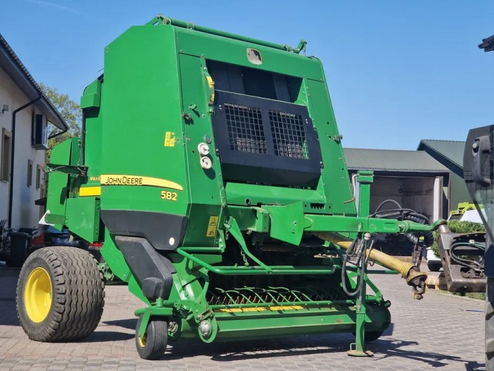 Пресс-подборщик John Deere 582 MaxiCut б/у