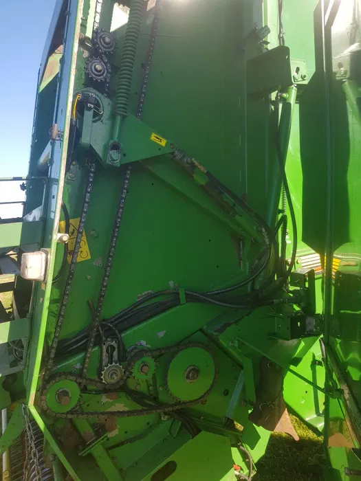 Пресс-подборщик John Deere 590 б/у