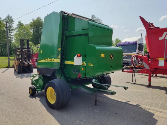 Пресс-подборщик John Deere 592 MaxiCut б/у