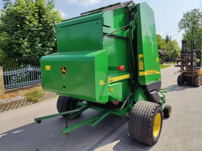 Пресс-подборщик John Deere 592 MaxiCut б/у