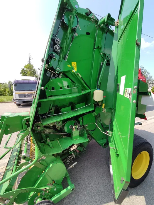 Пресс-подборщик John Deere 592 MaxiCut б/у