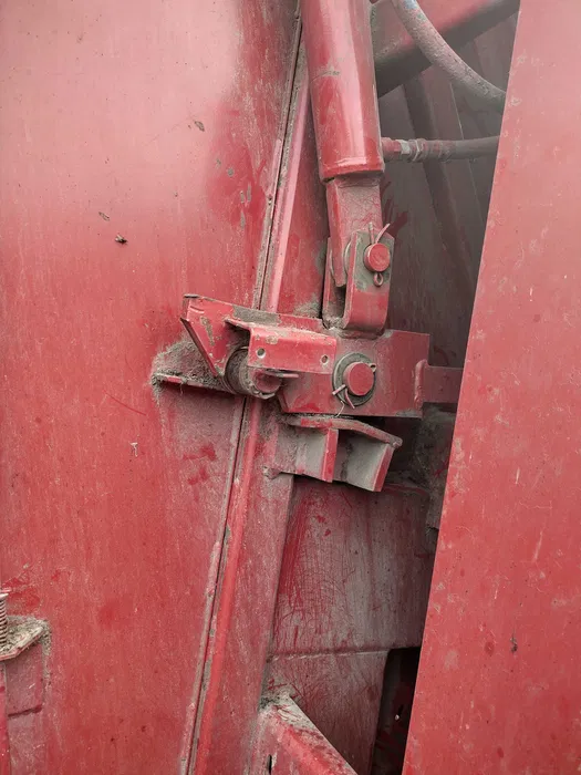 Пресс-подборщик New Holland 648 б/у