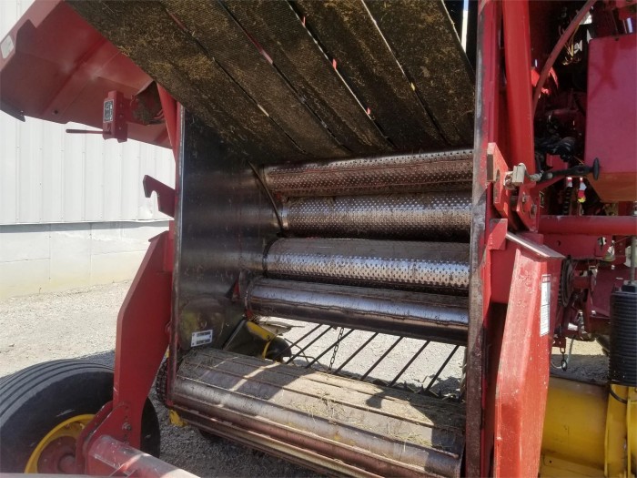 Пресс-подборщик New Holland BR750 б/у