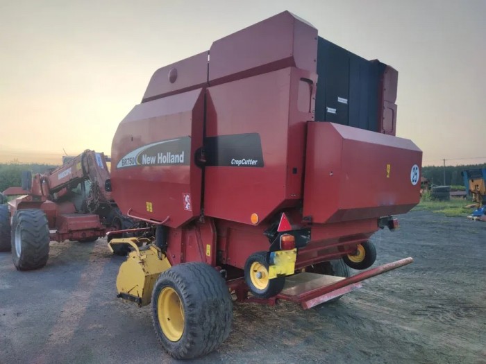 Пресс-подборщик New Holland BR750 CropCutter б/у