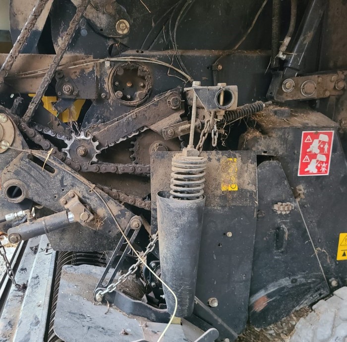 Пресс-подборщик New Holland BR7070 CropCutter б/у