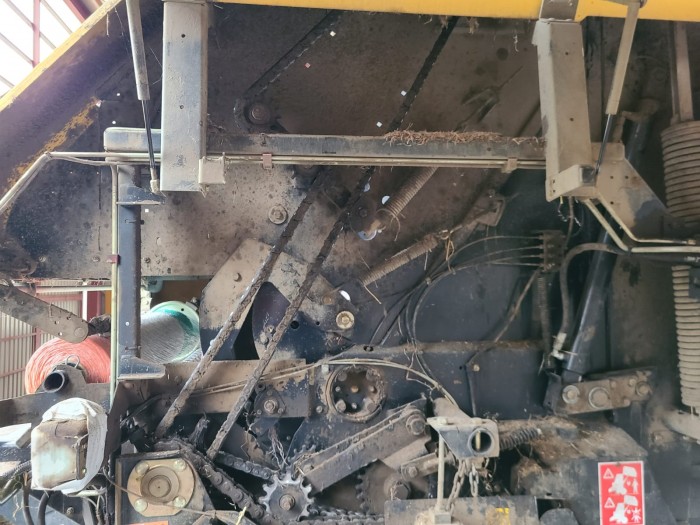 Пресс-подборщик New Holland BR7070 CropCutter б/у