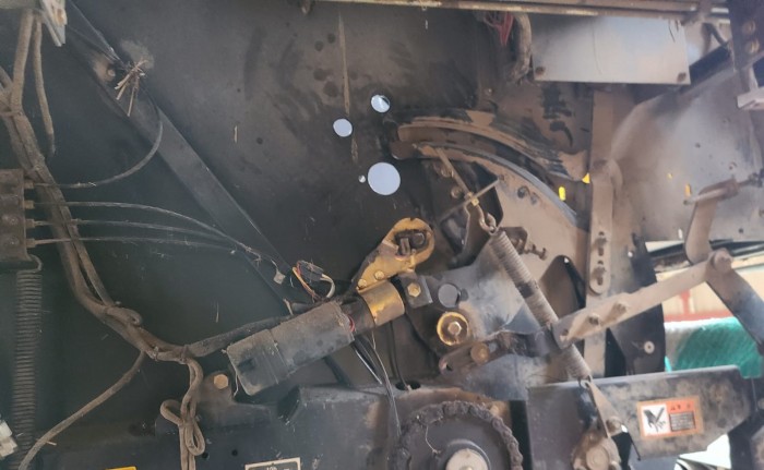 Пресс-подборщик New Holland BR7070 CropCutter б/у