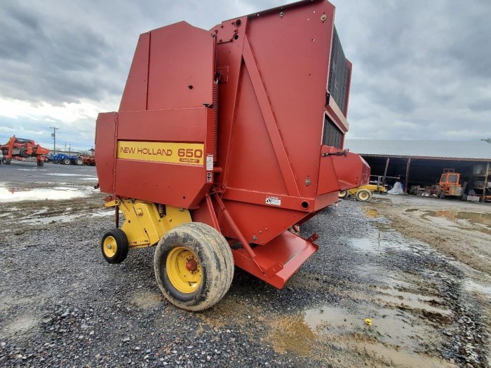 Пресс-подборщик New Holland 650 б/у