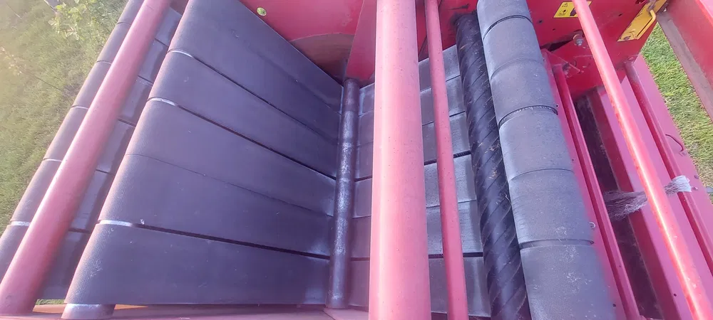 Пресс-подборщик New Holland 648 CropCutter б/у