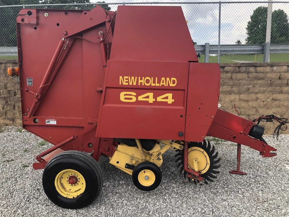 Пресс-подборщик New Holland 644 б/у