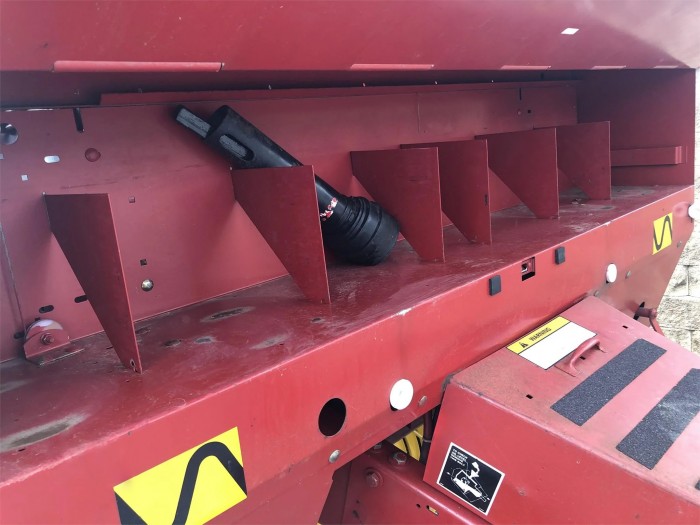 Пресс-подборщик New Holland 644 б/у