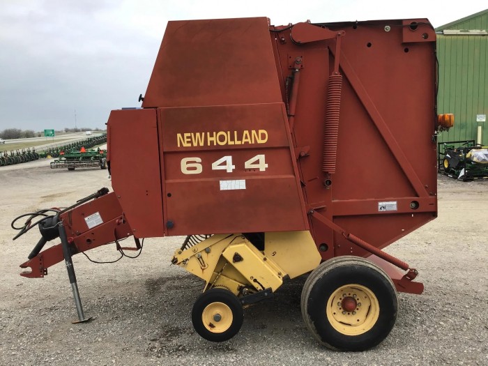 Пресс-подборщик New Holland 644 б/у