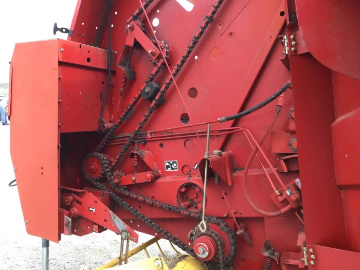 Пресс-подборщик New Holland 644 б/у