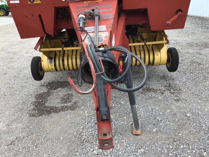 Пресс-подборщик New Holland 644 б/у