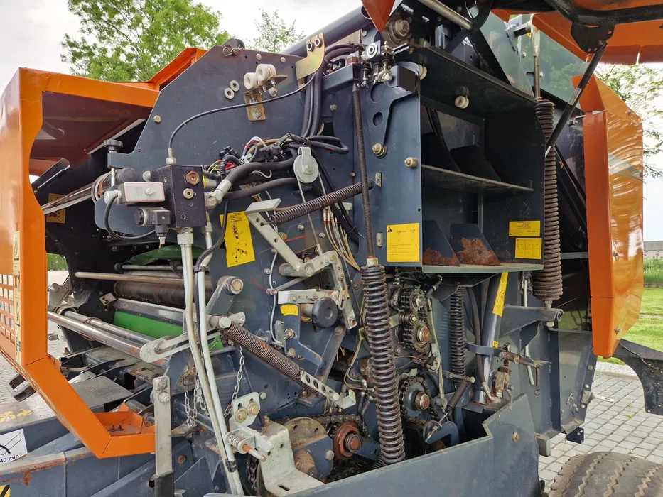 Пресс-подборщик Gallignani GA V9 б/у