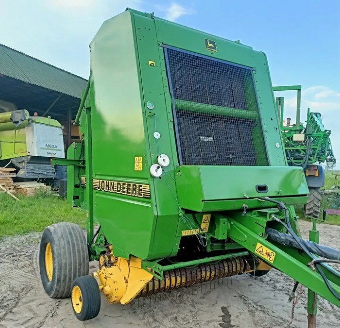Пресс-подборщик John Deere 590 б/у