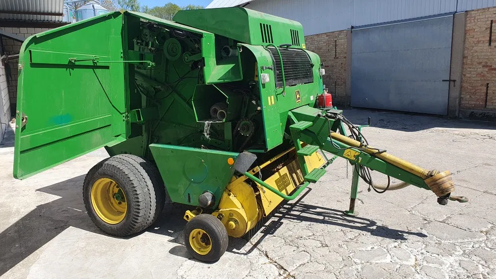 Пресс-подборщик John Deere 575 MaxiCut б/у