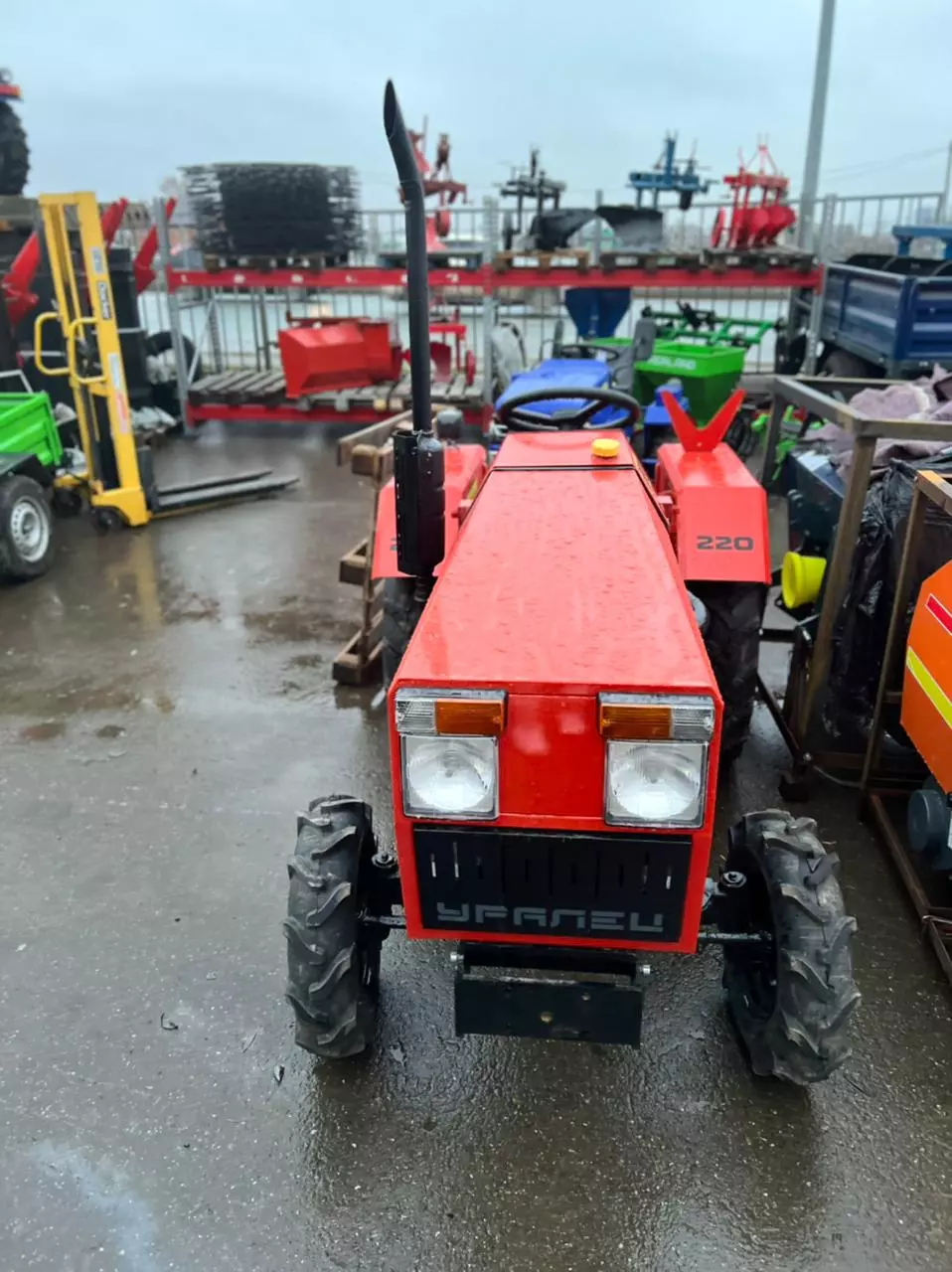Минитрактор Уралец-220