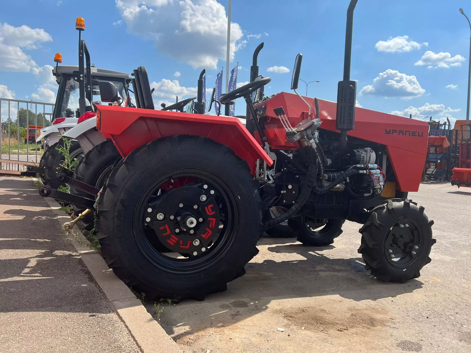 Минитрактор Уралец-220