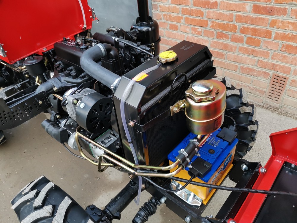 Минитрактор Уралец-2204 (4Х4)