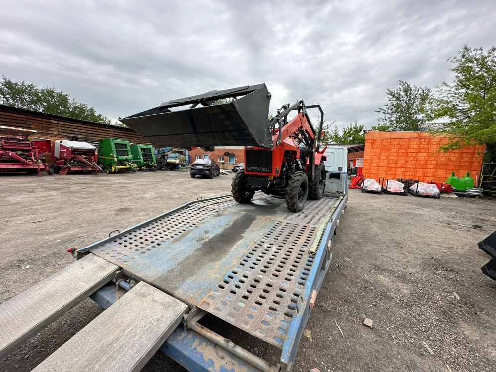 Минитрактор Уралец-2204 (4Х4)