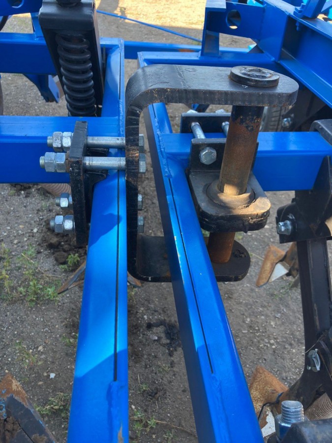 Сеялка-культиватор зернотуковая ДиборЭкспорт СКП-2.1В.У для полосного посева