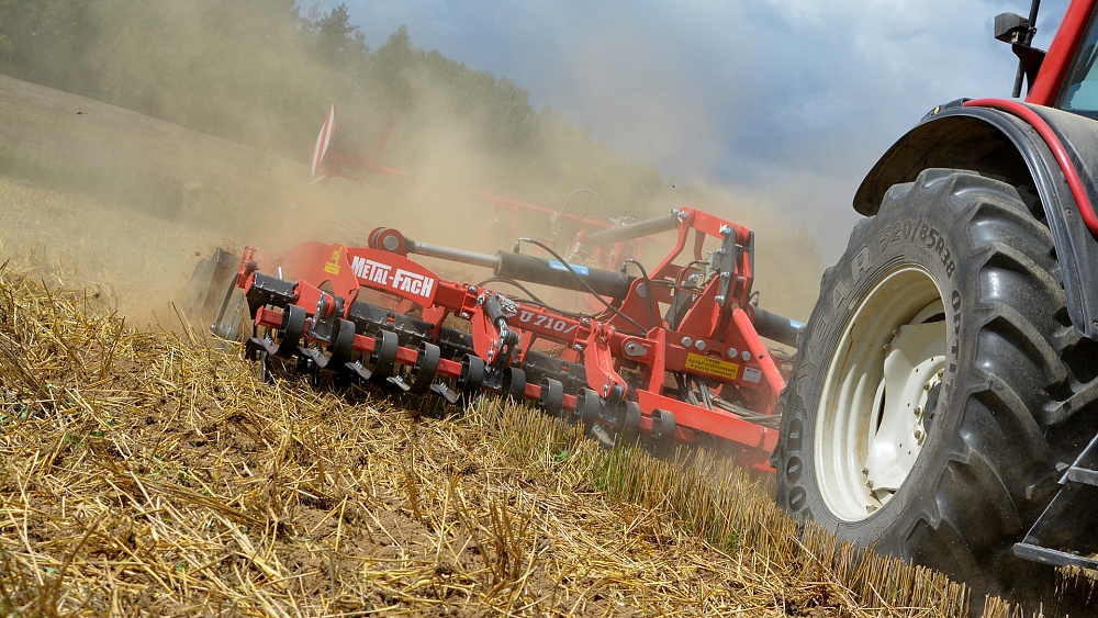 Дискатор Metal-Fach U-710/2 7 м. с трубчатым валом и транспортной системой