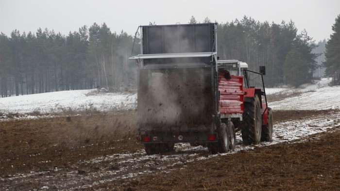 Навозоразбрасыватель Metal-Fach N-280/1 8 тонн