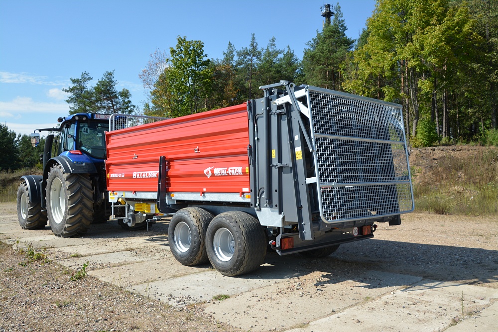 Навозоразбрасыватель Metal-Fach N-280/2 адаптер 4 шнека 10 тонн