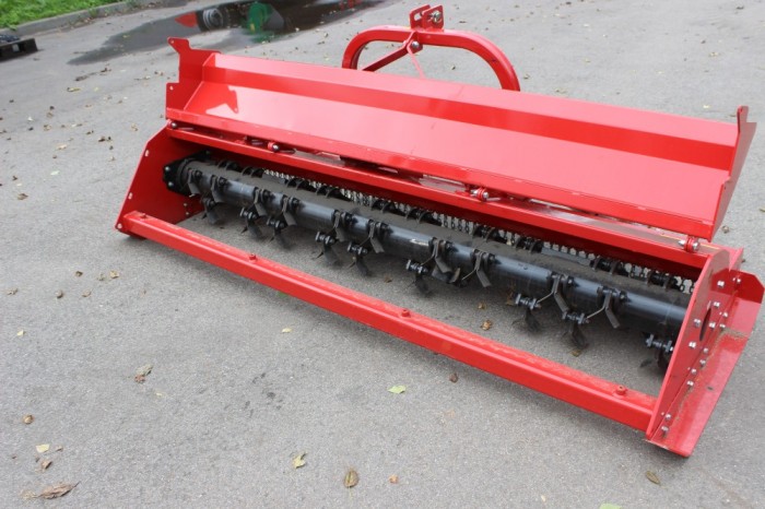 Косилка мульчерная Metal-Fach Z-022 2.8 м с опорными колесами и Y-ножами