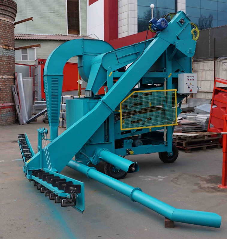 Очиститель вороха самопередвижной Агротехмаш ОВС-25