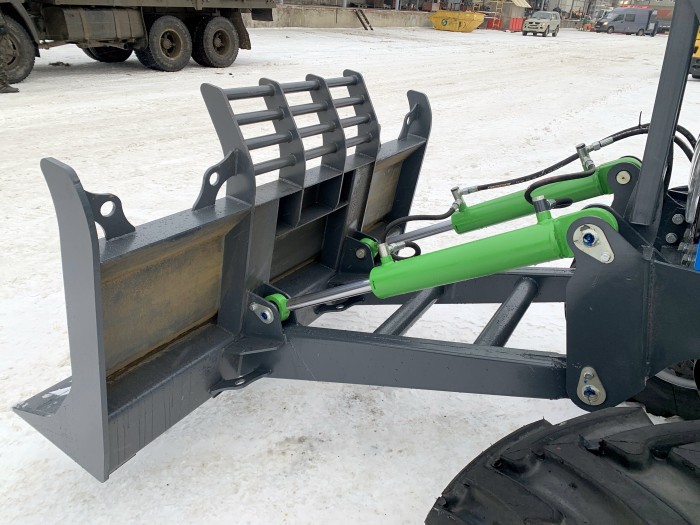 Отвал-толкатель лесной АЗАС ОТЛ-82