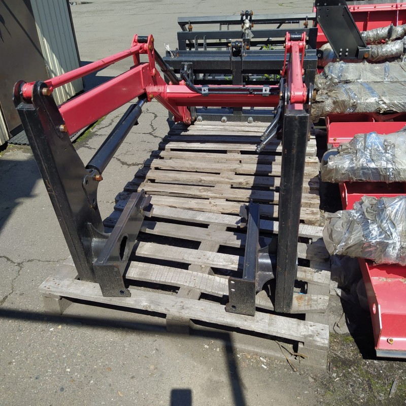 Фронтальный погрузчик Magnus ПЛ-0.4