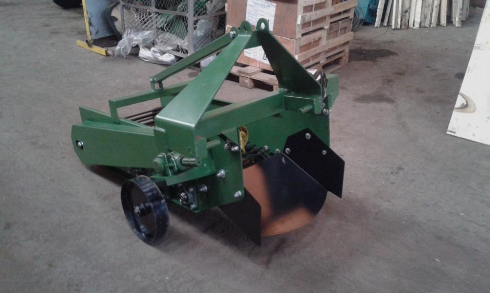 Картофелекопатель Уралец КК-1-540 короткий