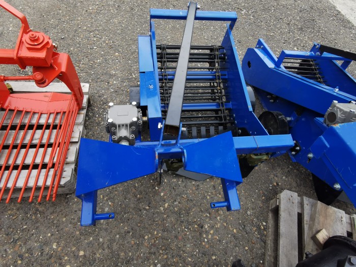 Картофелекопатель Уралец КК-1-540 короткий