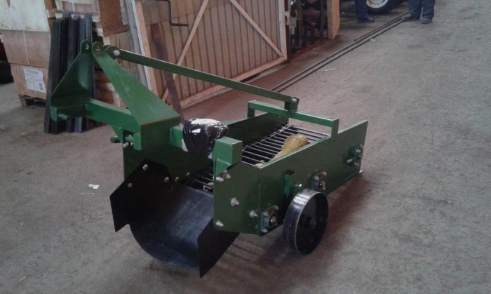 Картофелекопатель Уралец КК-1-540 короткий