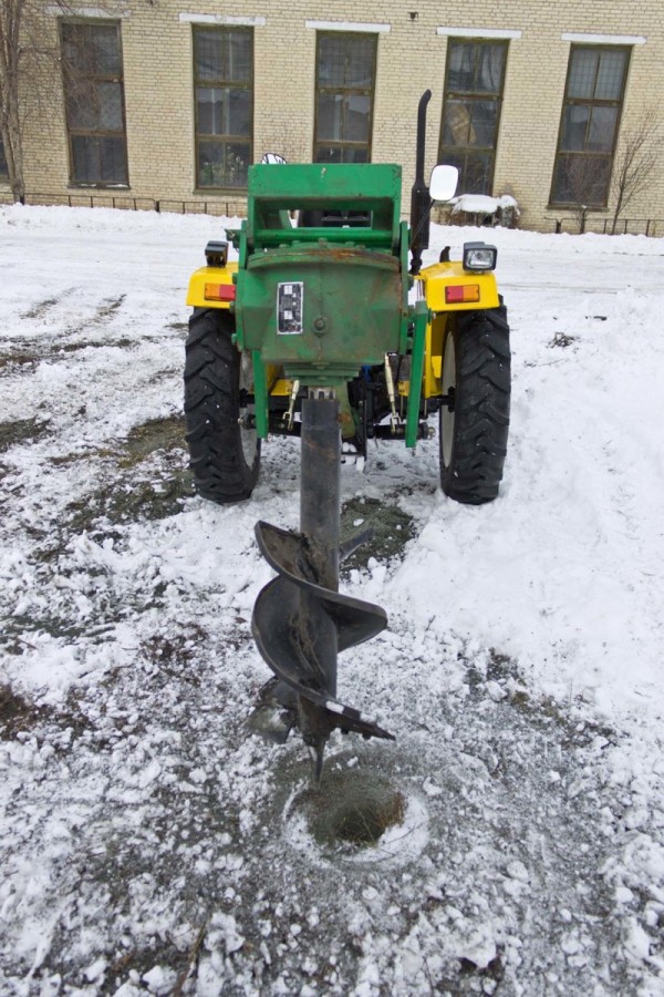 Ямобур навесной Уралец 1W-50