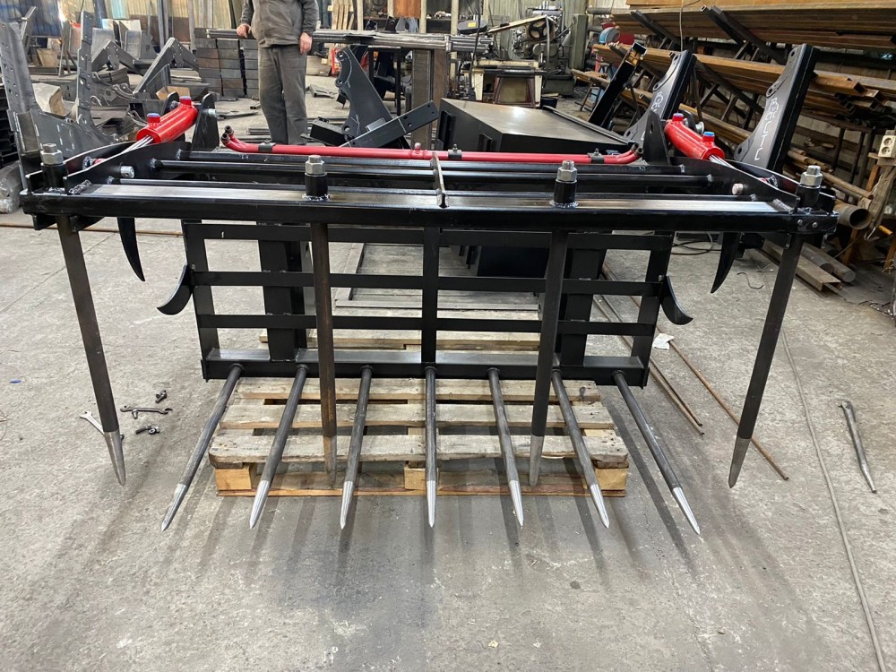 Вилы для сена с захватом (проушины) СТС